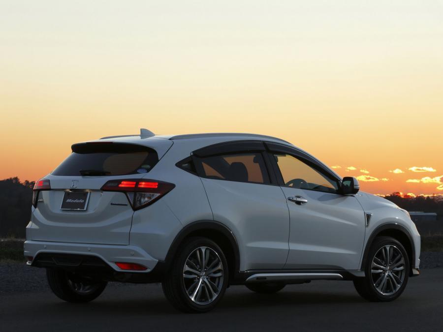  Honda Vezel Hybrid by Modulo 2014 года  (фото 6 из 6)